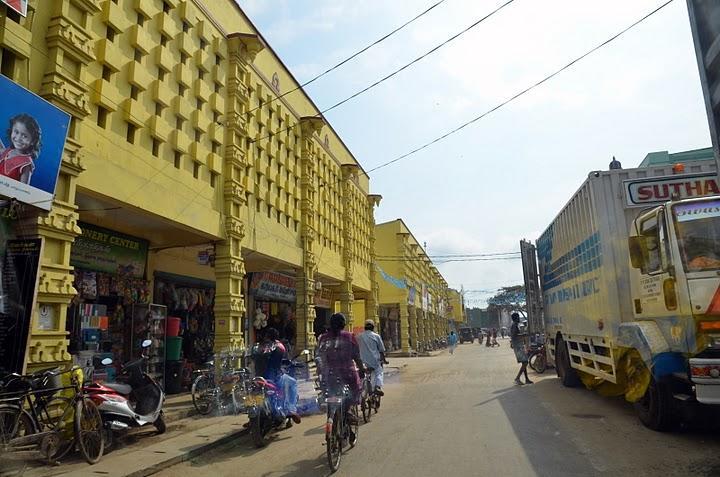 Sai Holiday Inn Jaffna Eksteriør billede